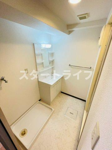 大阪市淀川区東三国６丁目の賃貸マンションの洗面所