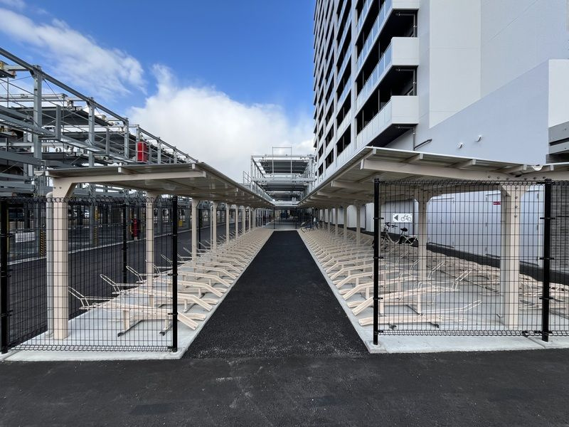 S-RESIDENCE伊都Attirantの駐車場