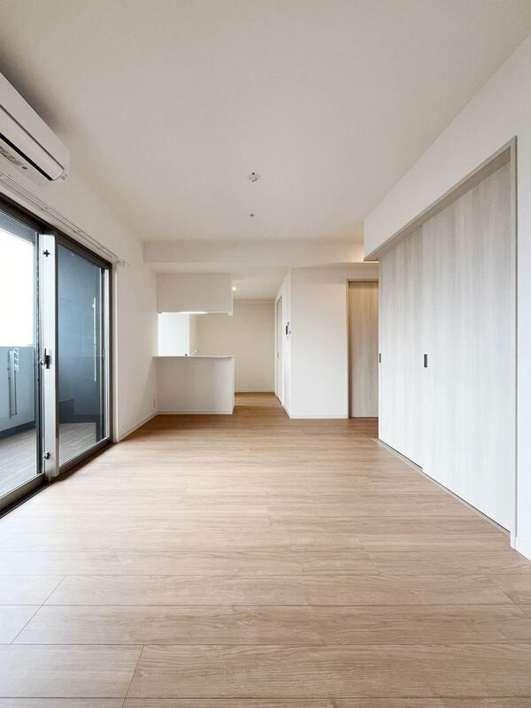 S-RESIDENCE伊都Attirantの居間・リビング