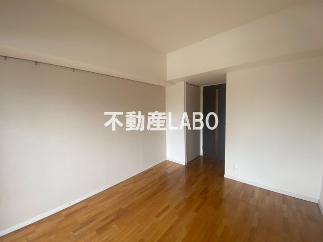 QCフラット北堀江の洋室