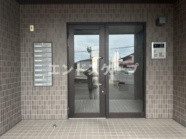 エルシードのエントランス|高崎、前橋のお部屋探しはエンドスケープまで！お客様の理想お聞かせ下さい♪