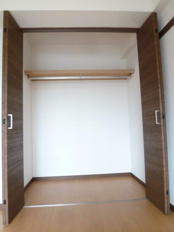 杉並区清水１丁目の賃貸マンションの収納