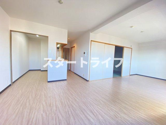 大阪市淀川区東三国６丁目の賃貸マンションの寝室