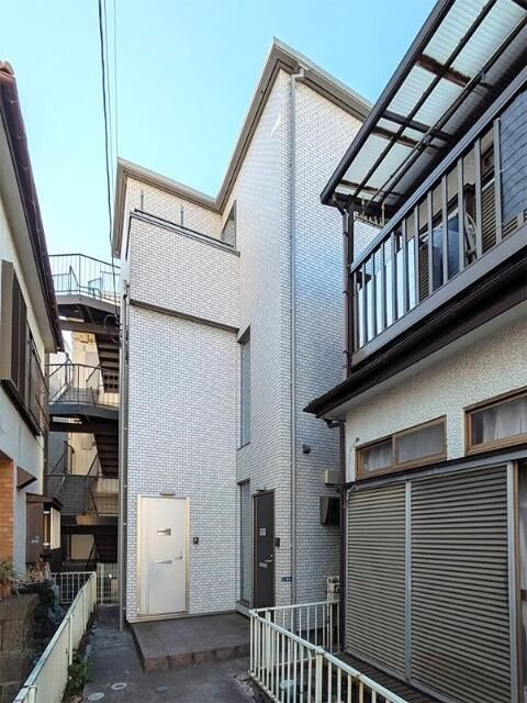 サンラシーネの外観