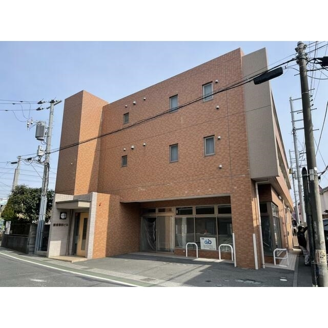 鎌倉服部ビルのエントランス