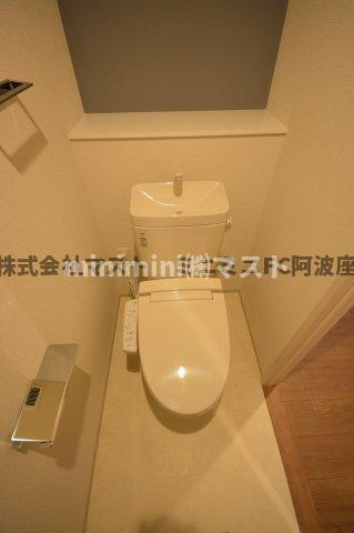 GRAND VILLASSE 福島のトイレ|※別号室参考写真