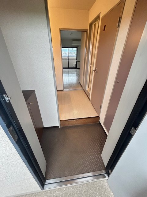 ラポール藤 の玄関
