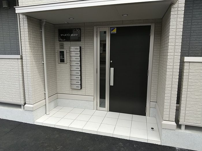 マーメゾン　東田中のエントランス