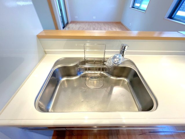 ◆リフォーム済み◆天井高デザイン◆ロフト付き４ＬＤＫ◆床暖房◆宇治市槇島町南落合のキッチン|シンク