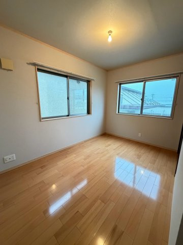 ◆リフォーム済み◆天井高デザイン◆ロフト付き４ＬＤＫ◆床暖房◆宇治市槇島町南落合の洋室|洋室