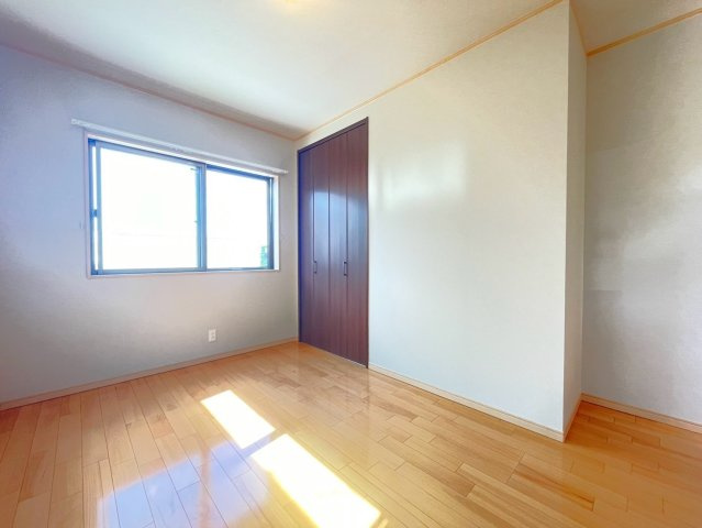 ◆リフォーム済み◆天井高デザイン◆ロフト付き４ＬＤＫ◆床暖房◆宇治市槇島町南落合の洋室|洋室