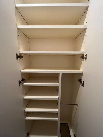 エスティメゾン登戸の収納|別部屋の参考写真です。