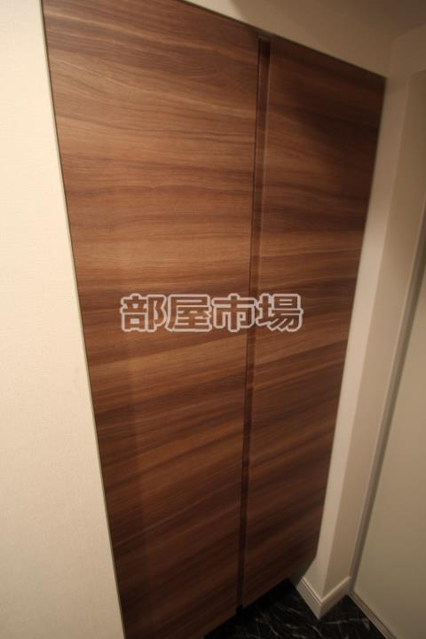 シーネクス上野松が谷の玄関|シューズボックス