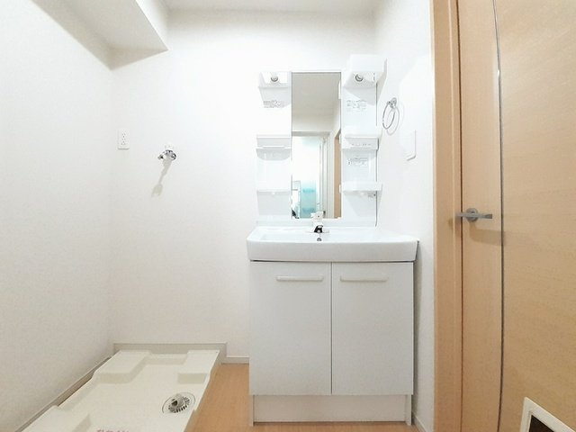 ウィンクルム　Ⅰの洗面所|忙しい朝には欠かせない洗面所です