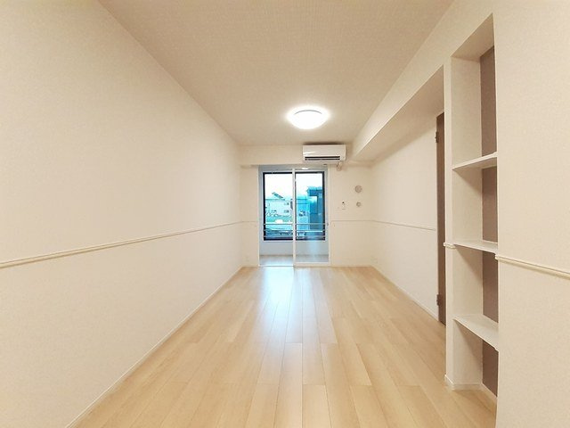 イタニティー富山の居間・リビング|こちらのリビングで趣味の時間をお楽しみください
