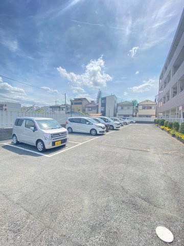 バッハヴィラの駐車場