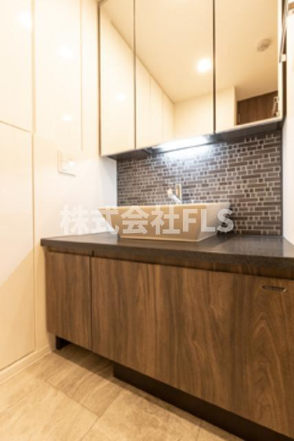港区赤坂７丁目の賃貸マンションの洗面所