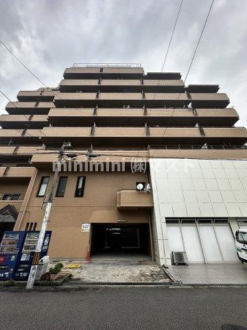 ロイヤルハイツユウナギの外観