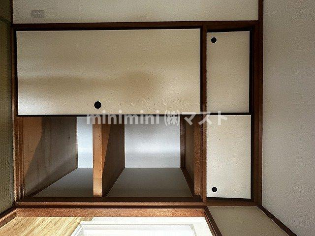 ロイヤルハイツユウナギの内装