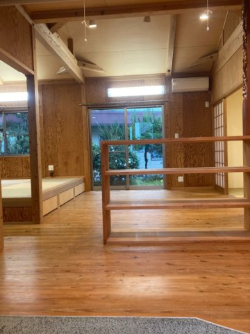 宮の元町の居間・リビング