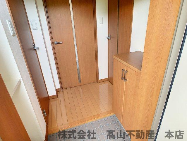 宗像市名残の賃貸マンションの玄関