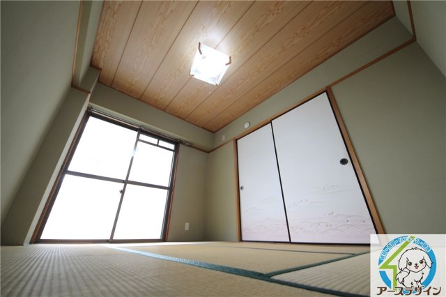 セルサス大道弐番館の和室