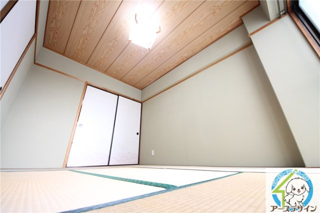 セルサス大道弐番館の和室