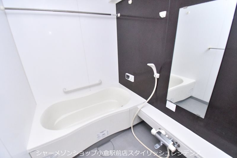 シャトレ大手町N棟の浴室