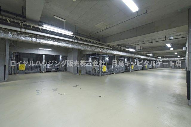 【駐車場】