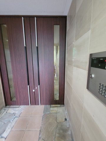 ALCYONEのエントランス|建物の内部です