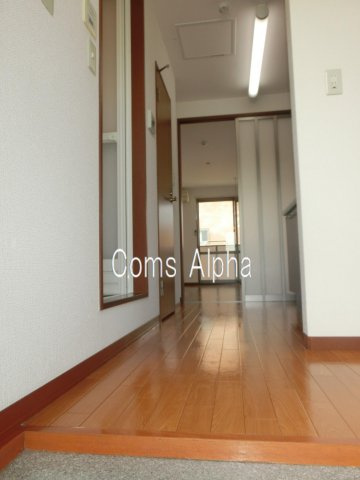 CASA DELSOLのキッチン|CASA DELSOL　キッチン前廊下