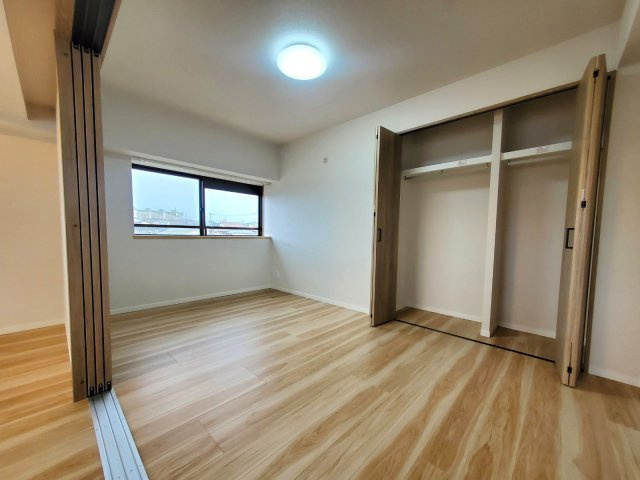 ダイアパレス道上山の洋室