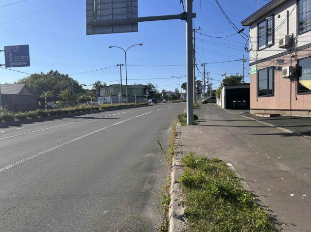 北見市東陵町２８番地５、２８番地１５　中古売家の前面道路含む現地写真|南西側前面道路