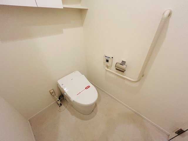 名古屋市千種区千種２丁目の賃貸マンションのトイレ