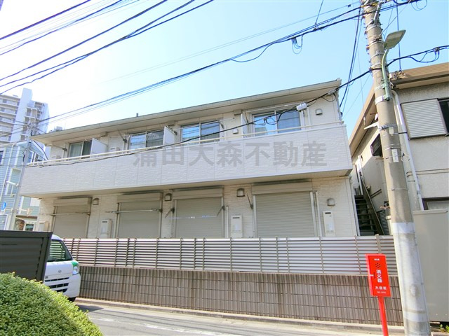 ココナッツ・コートの外観|2010年1月築　軽量鉄骨造地上2階建て総戸数8戸TVモニター付オートロック付賃貸アパート
東京都大田区大森中2丁目　京急本線梅屋敷駅徒歩2分、大森町駅徒歩9分

