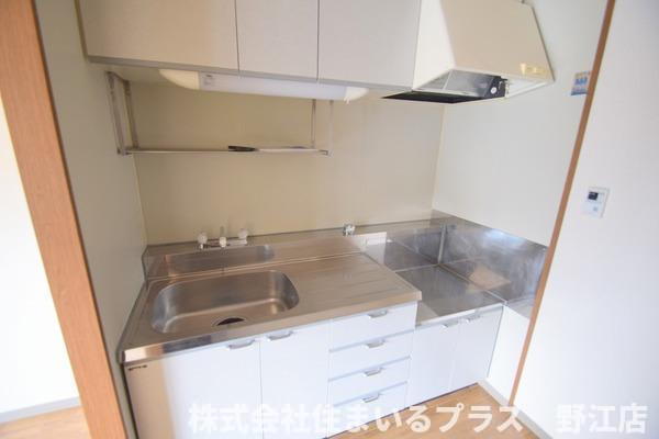 グレースコスギのキッチン