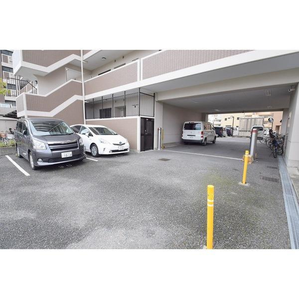 グレースコスギの駐車場