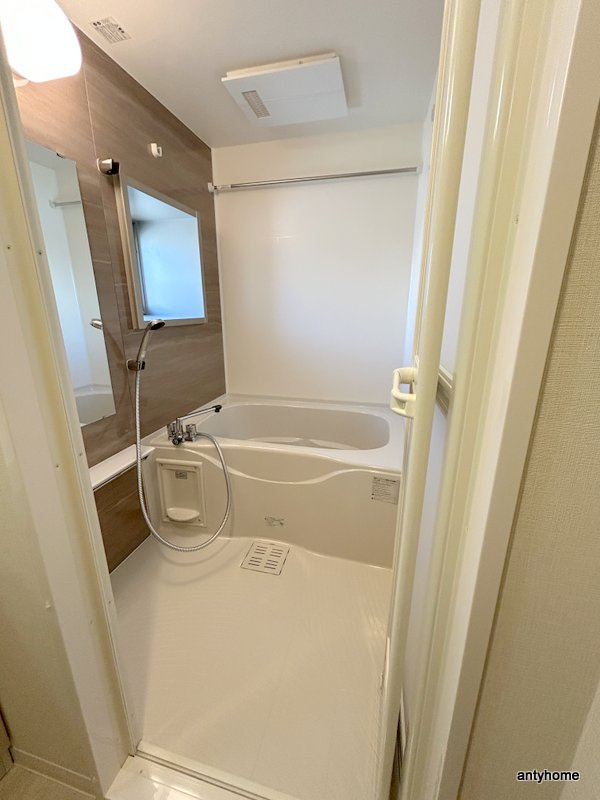 ミラージュパレス本町Depart　仲介手数料無料の浴室
