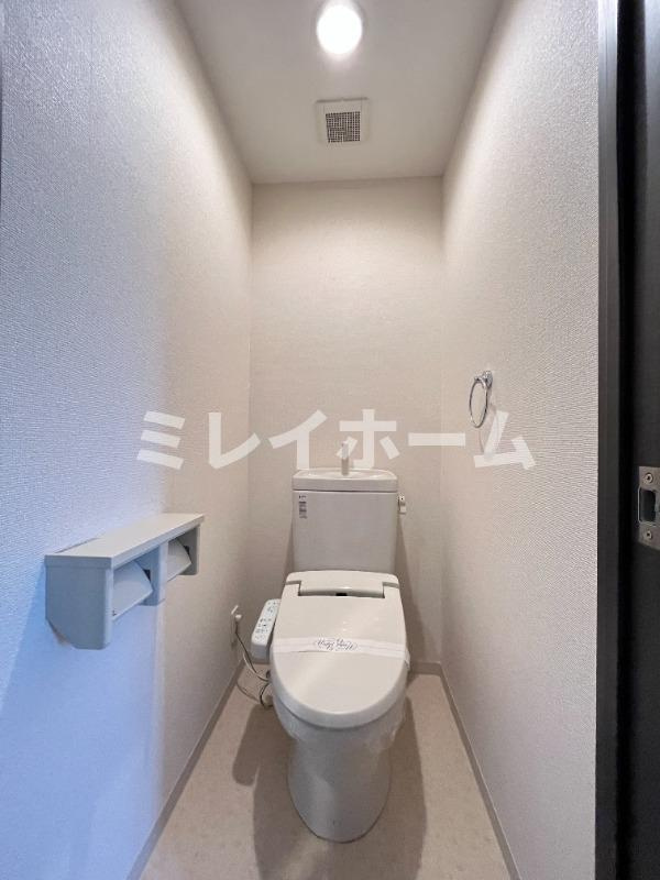 プリムローズのトイレ|同建物内、別のお部屋の参考写真になります。