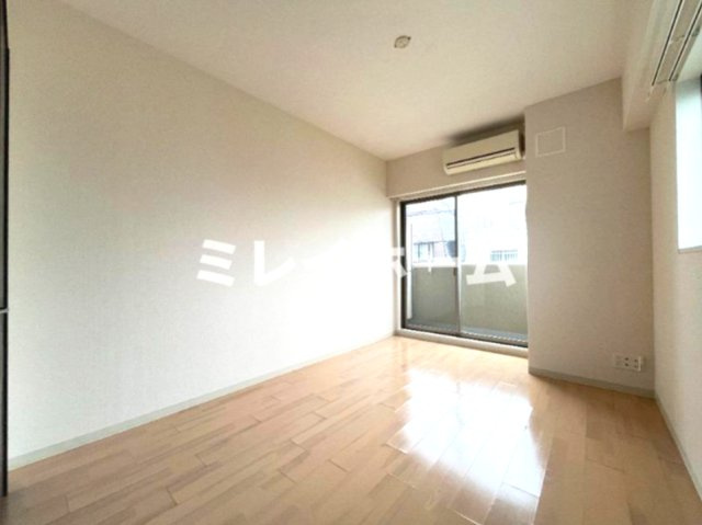 プリムローズの居間・リビング|同建物内、別のお部屋の参考写真になります。
