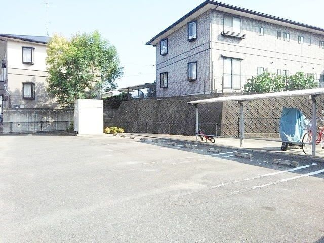 サンセール　Ａの駐車場