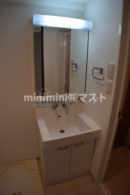 S-RESIDENCE難波EASTの洗面所
