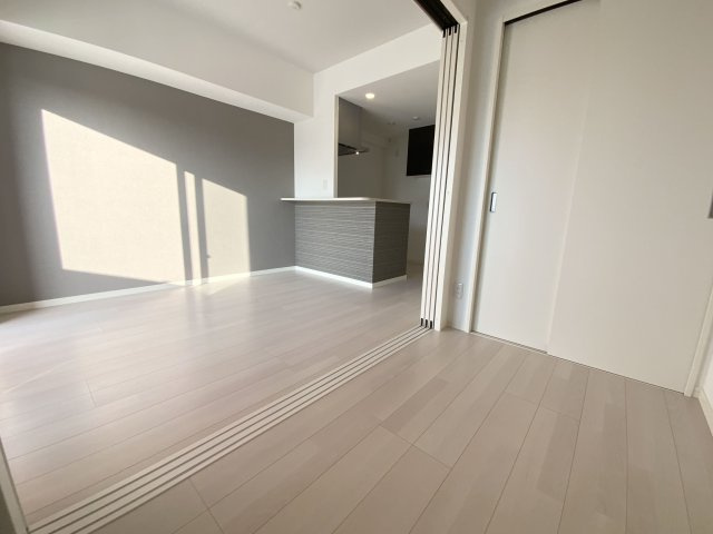 MODERN PALAZZO 箱崎駅前　箱崎小学校区の居間・リビング|MODERN PALAZZO 箱崎駅前