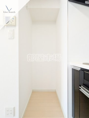 パトゥーロ御徒町チッタのキッチン|冷蔵庫置場