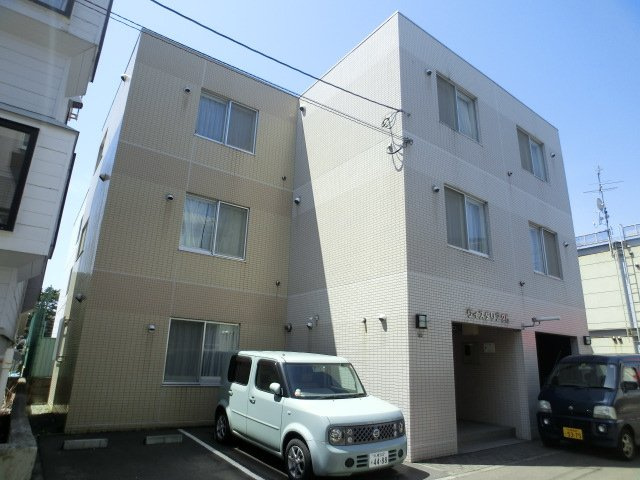 ウィスタリア２５