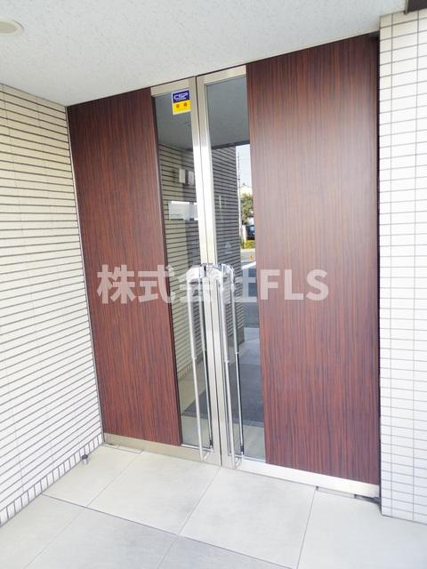 北区志茂２丁目の賃貸マンションのエントランス