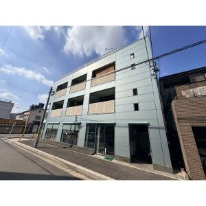 加藤ビルのエントランス