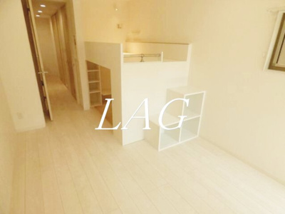 【居間・リビング】 | アクシーズ北浦和３丁目 | 洋室のお部屋です。