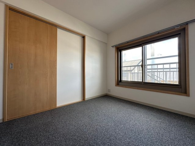 田村マンションの寝室