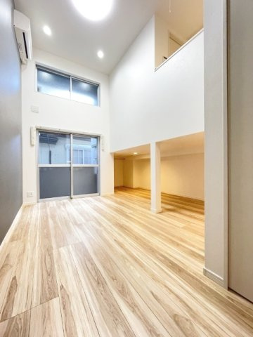 熊本市中央区島崎１丁目のアパートの居間・リビング|使いやすい居間です